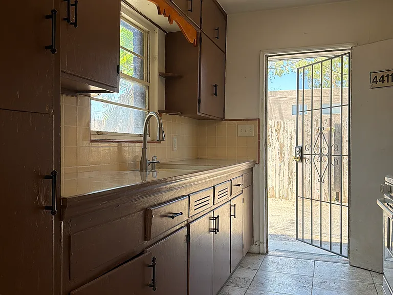 4411 E Bellevue St — Photo 14