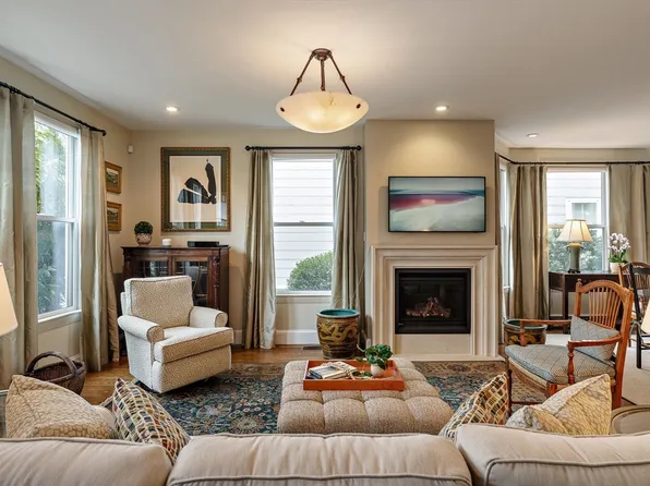 53 Ellery St #1, Cambridge, MA 02138