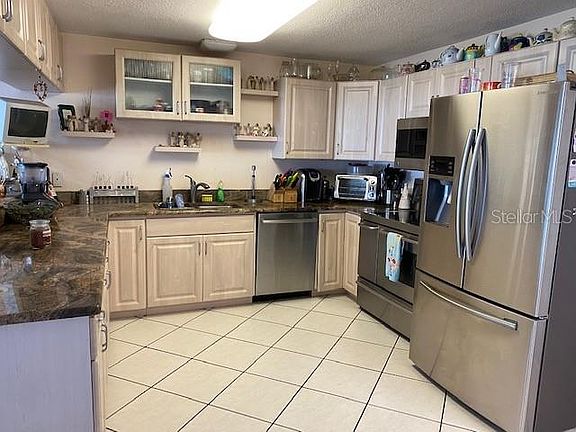 3rd image of 4000 Coquina Key Dr SE
