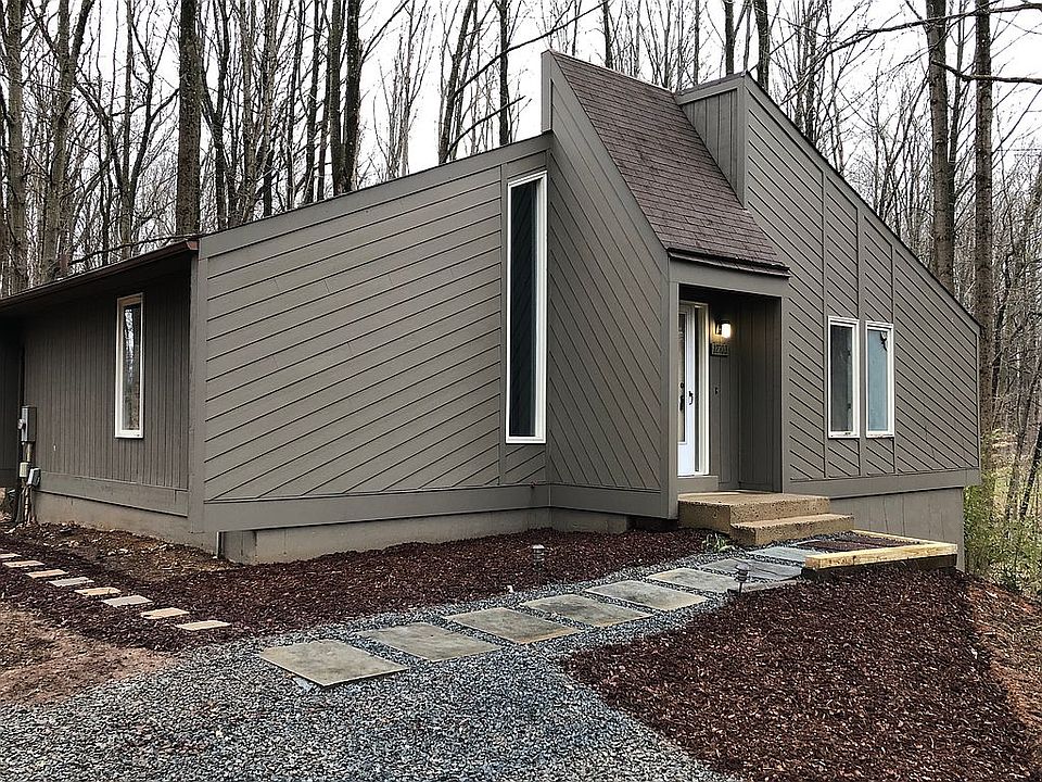 2nd image of 12703 Sabastian Dr