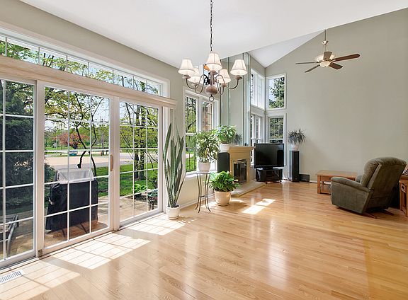 4th image of 11117 Vista Dr