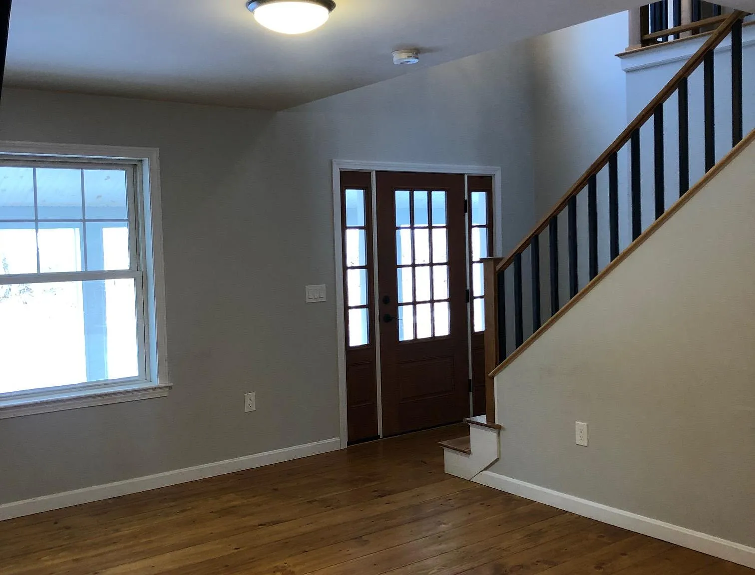 3 bed, 2.5 bath, 2200 sqft, $4,000 — Photo 4