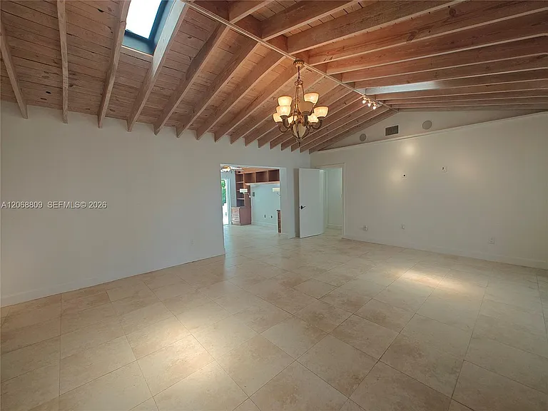 710 Allendale Rd — Photo 5