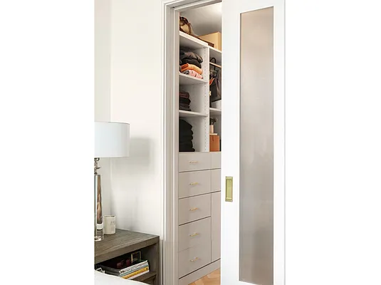 Rented by Douglas Elliman | media 16