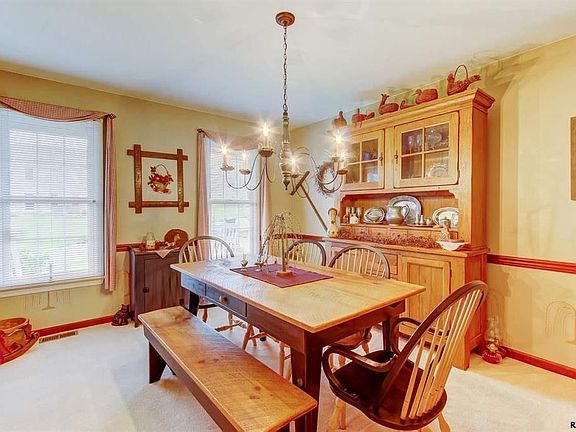 4th image of 703 Beverly Hills Ct