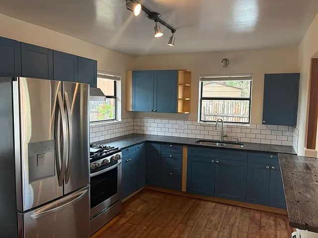 645 1/2 W San Francisco St #D — Photo 9