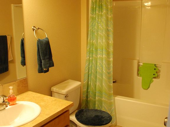 2nd bathroom