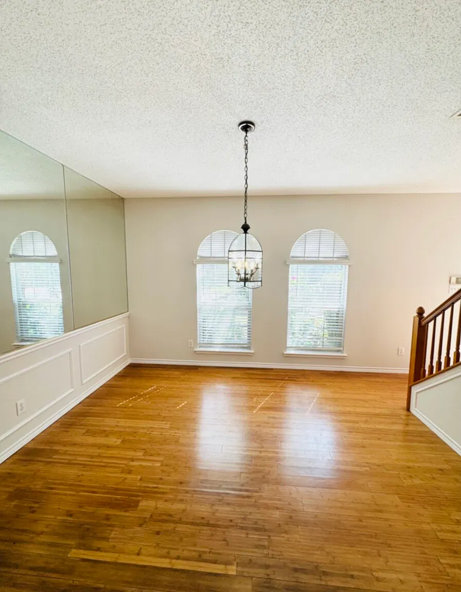 5 Bedroom In Creek Crossing- Mesquite $3250 - Monthly — Photo 3