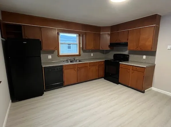 39 Zuella Dr #D, Waterbury, CT 06704