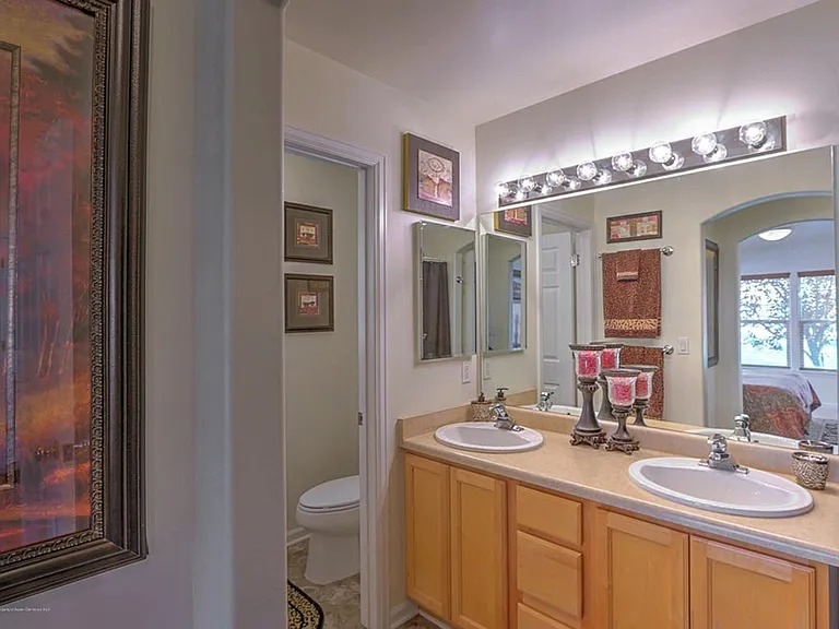 621 Lariat Loop — Photo 14