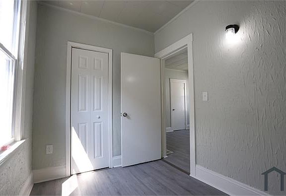 4th image of 3830 E 53rd St