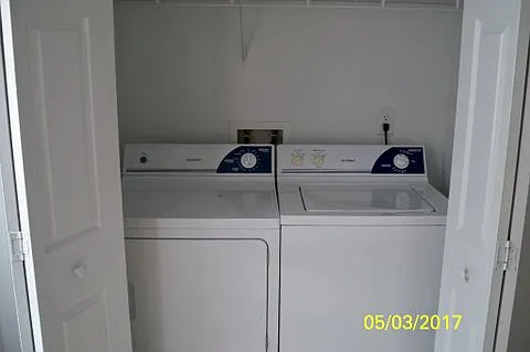 2 bed, 1.5 bath, 1000 sqft, $975 — Photo 4