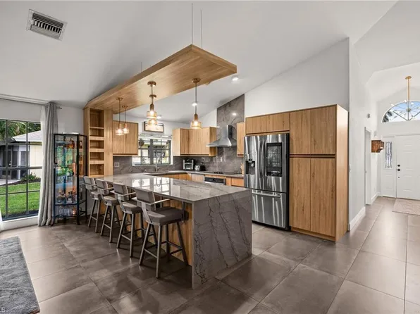 13002 Imperial Park PL, NAPLES, FL 34110