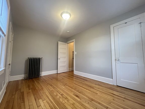 5th image of 3209 Hennepin Ave S #5