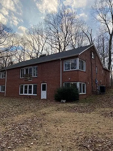 18311 Woodland Dr Photo 1