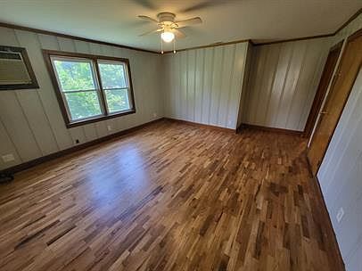 1st image of 561 Skyview Cir