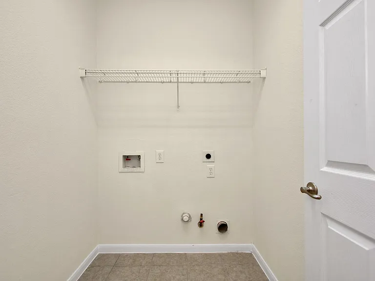 2626 Orchard Creek Ln — Photo 26