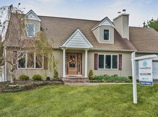 18 Knollcrest Rd, Nesconset, NY 11767