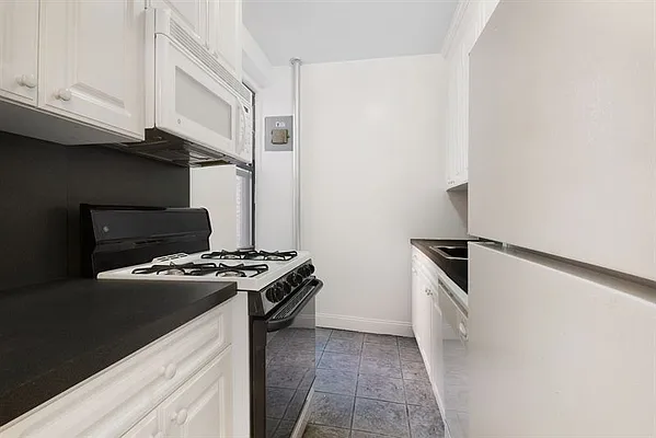 Rented by LG Fairmont Group | media 4