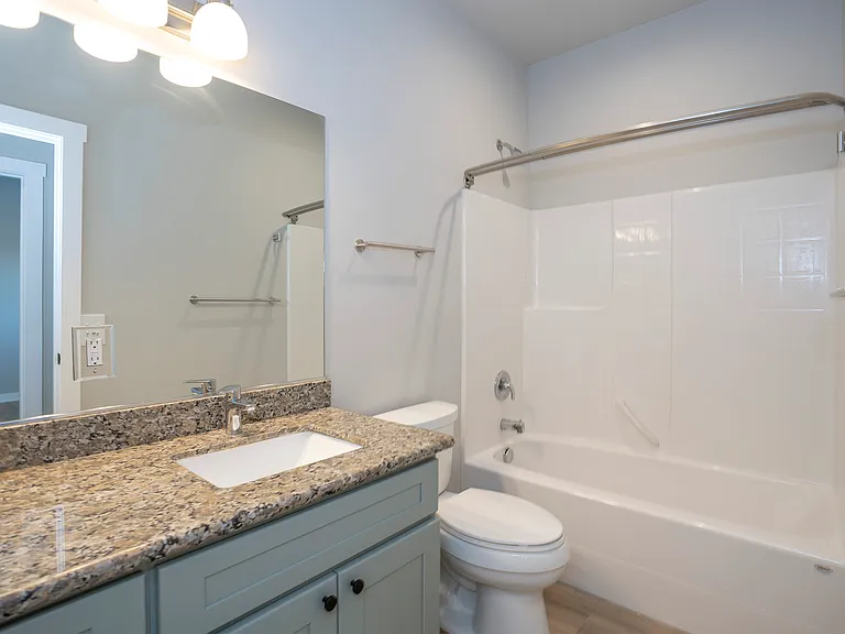 630 N Trafton St — Photo 7