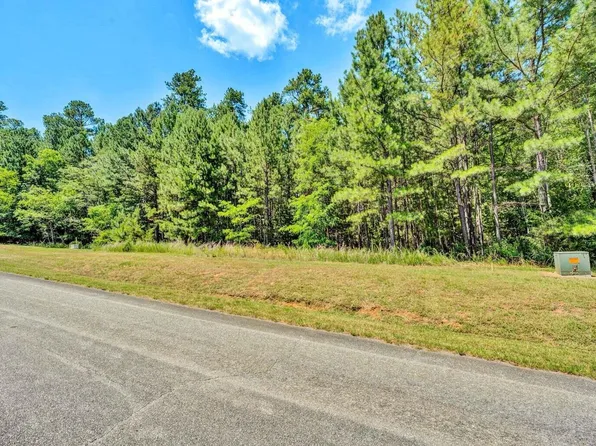 318 Hidden Cove Ln, Lynch Station, VA 24571
