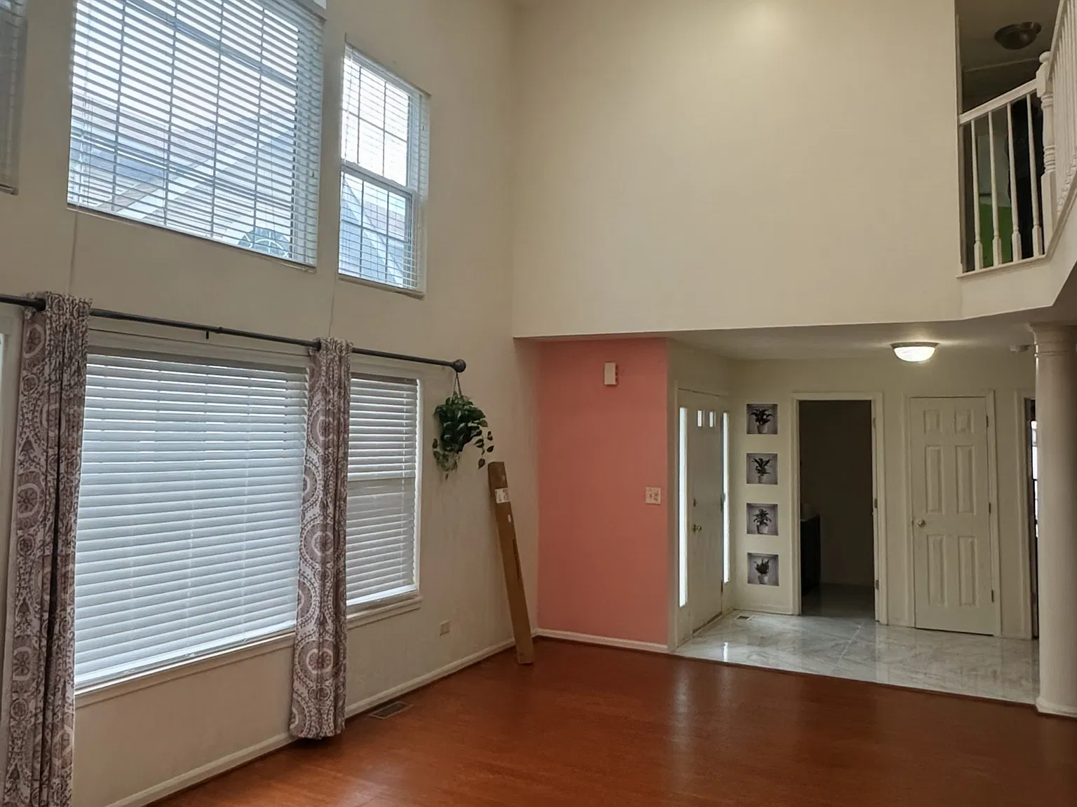 3 bed, 2.5 bath, 2056 sqft, $3,200 — Photo 2
