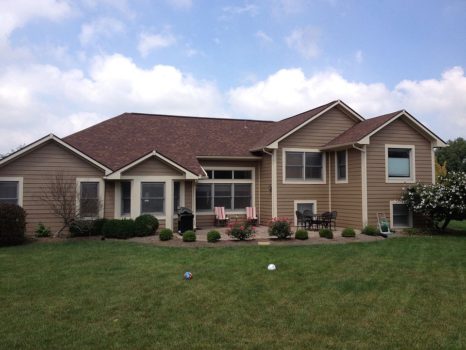 Private rear yard
