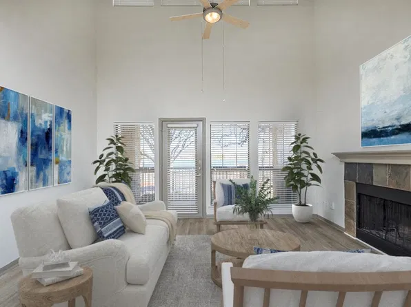 Lakehouse Granbury