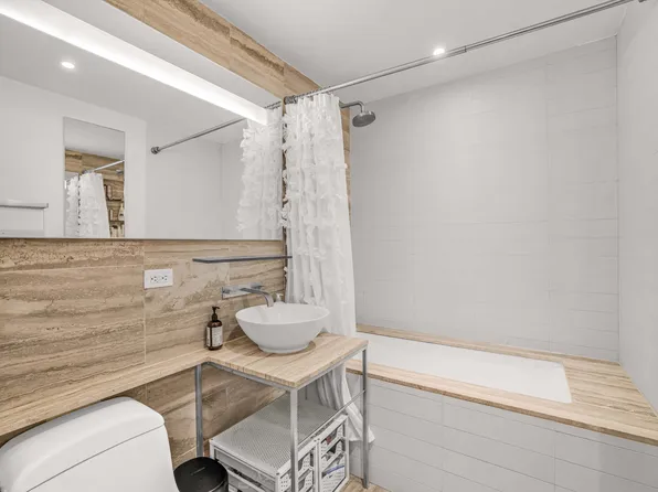 322 West 57th Street 47R image 6 of 6