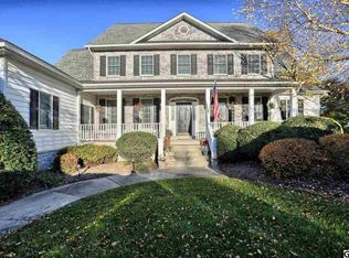 8 Gunpowder Rd, Mechanicsburg, PA 17050