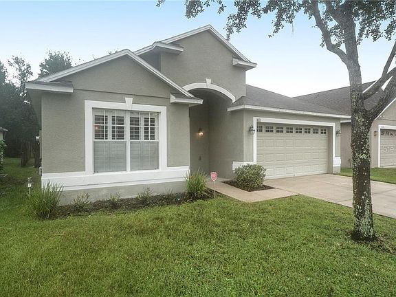 3rd image of 18113 Saxony Ln