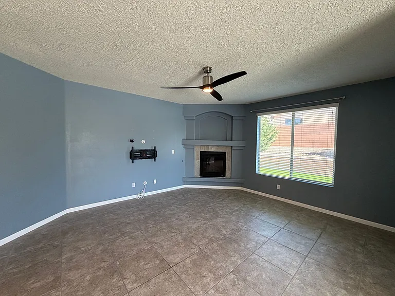 2861 Walsh Loop SE — Photo 18