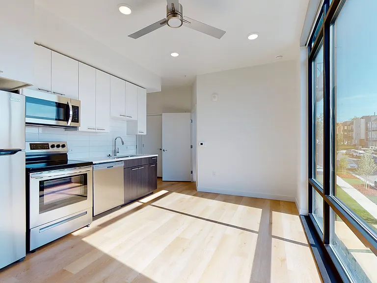 Proto Apartments — Photo 10