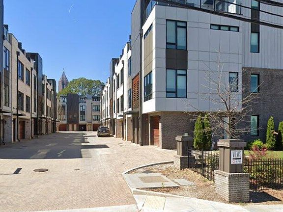 5th image of 114 City View Ct NE #21