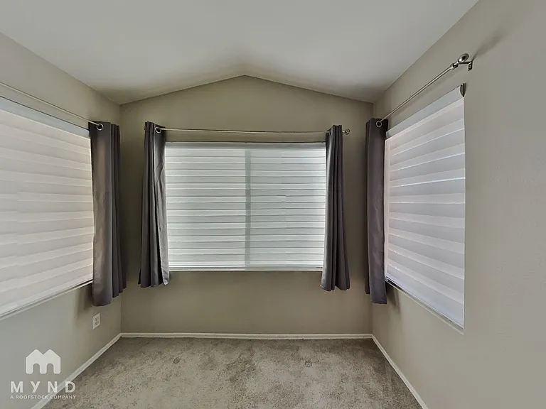1616 Scenic Peak — Photo 9
