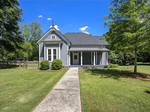 1018 Emory St, Oxford, GA 30054