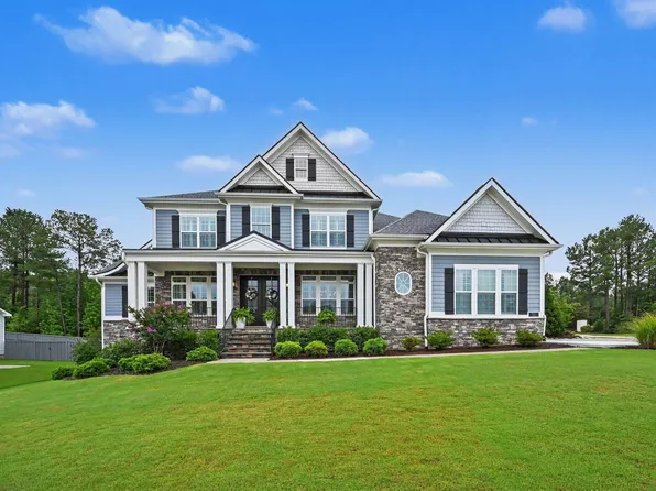 101 Amberwing Ct, Holly Springs, NC 27540