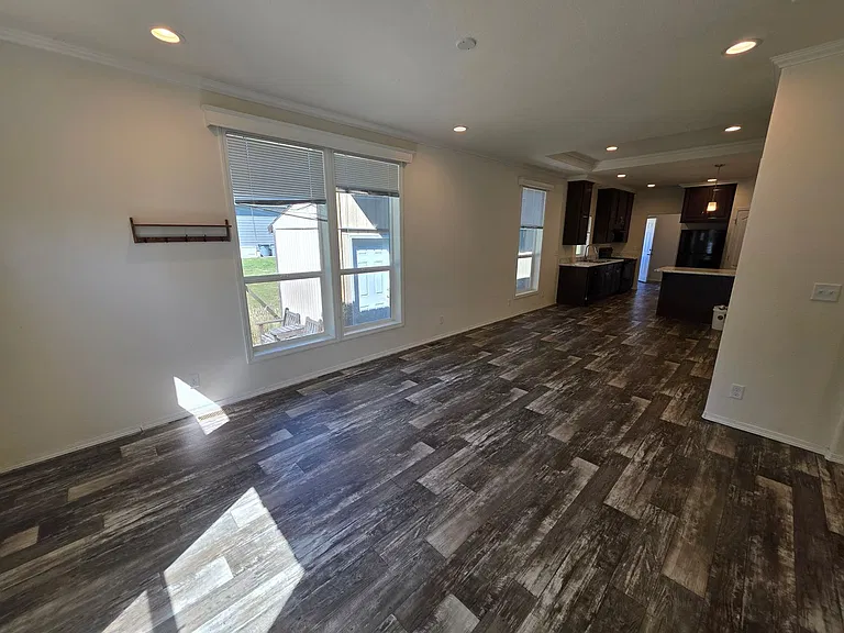45135 McKenzie Hwy — Photo 4