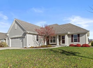 1672 Thomas Dr, East Troy, WI 53120