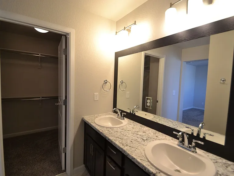 8719 Shady Ridge Grv — Photo 11