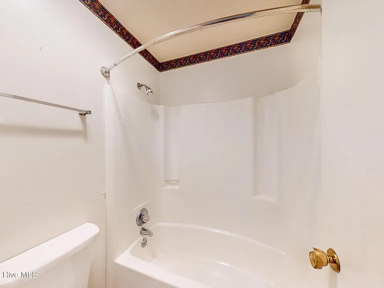 222 Foxkroft Dr — Photo 12
