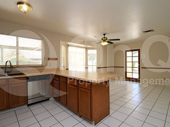 3rd image of 6419 W Lupine Ave