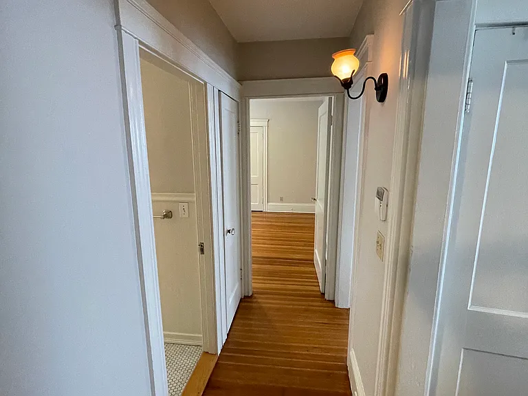 86 Oak Hill Ave #1 — Photo 16