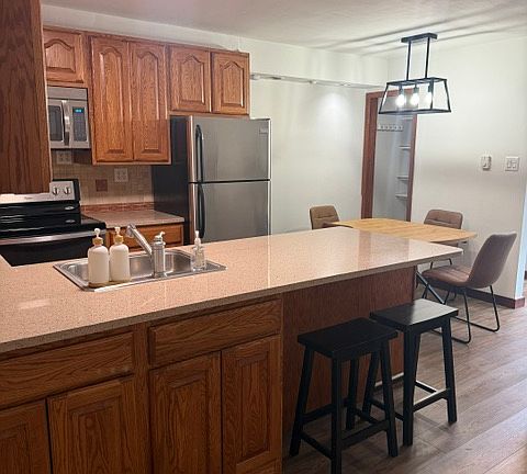 5th image of 725 E Durant Ave #24