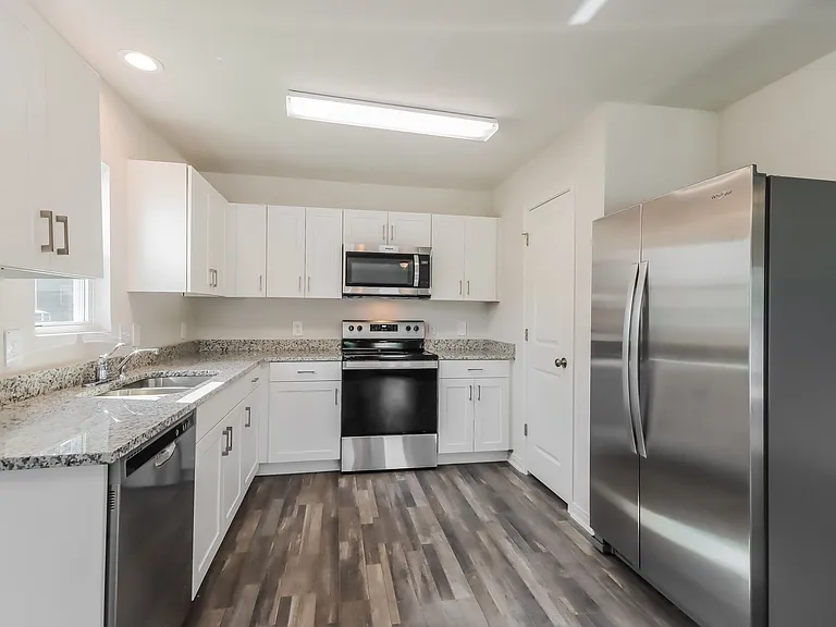 246 Bluebonnet — Photo 4
