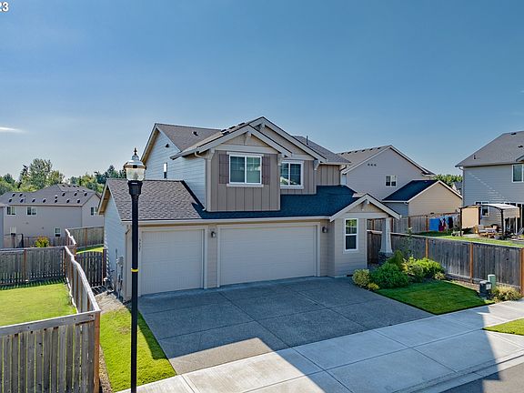 3rd image of 3825 S 39th Pl