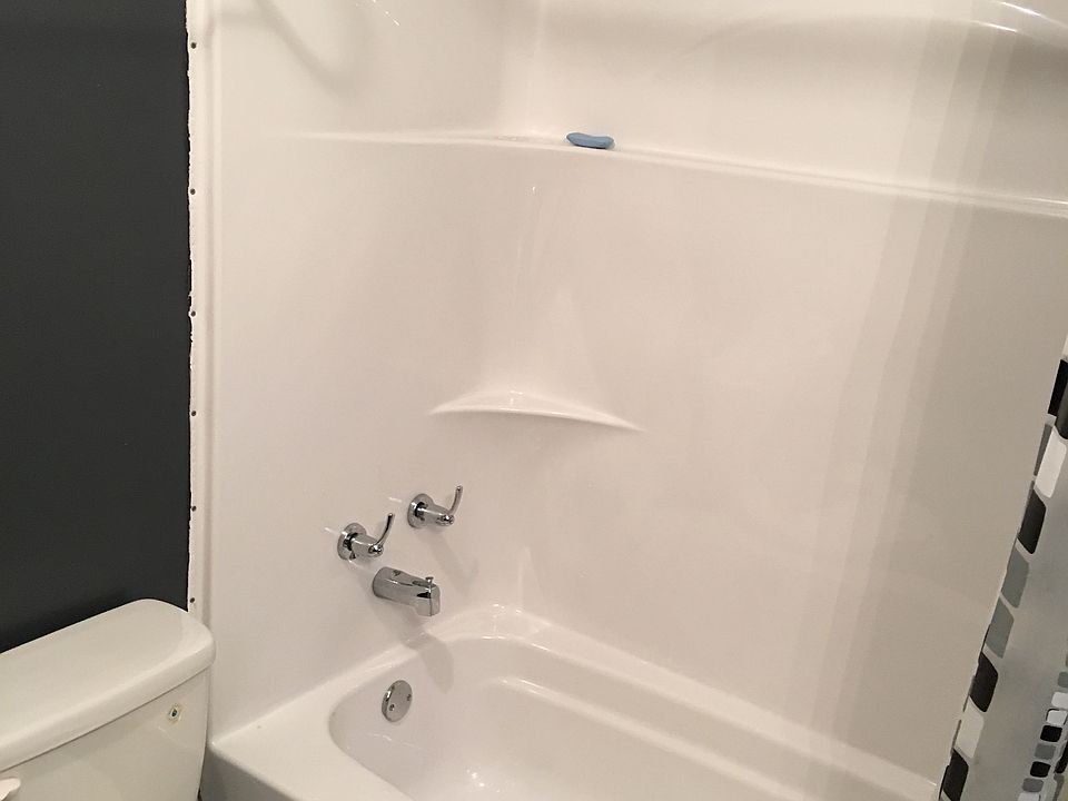 2nd image of 7 Villa Village Ct