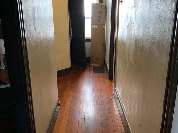 5th image of 88 Gardena St #1