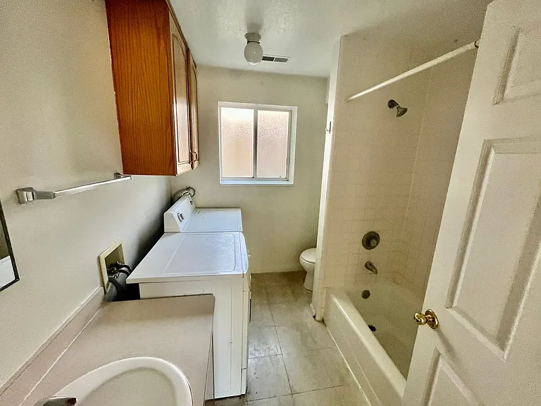 49 N 400 W — Photo 11