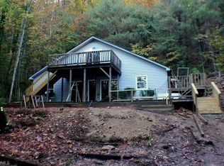 187 Spring Air Ln, Mount Airy, NC 27030